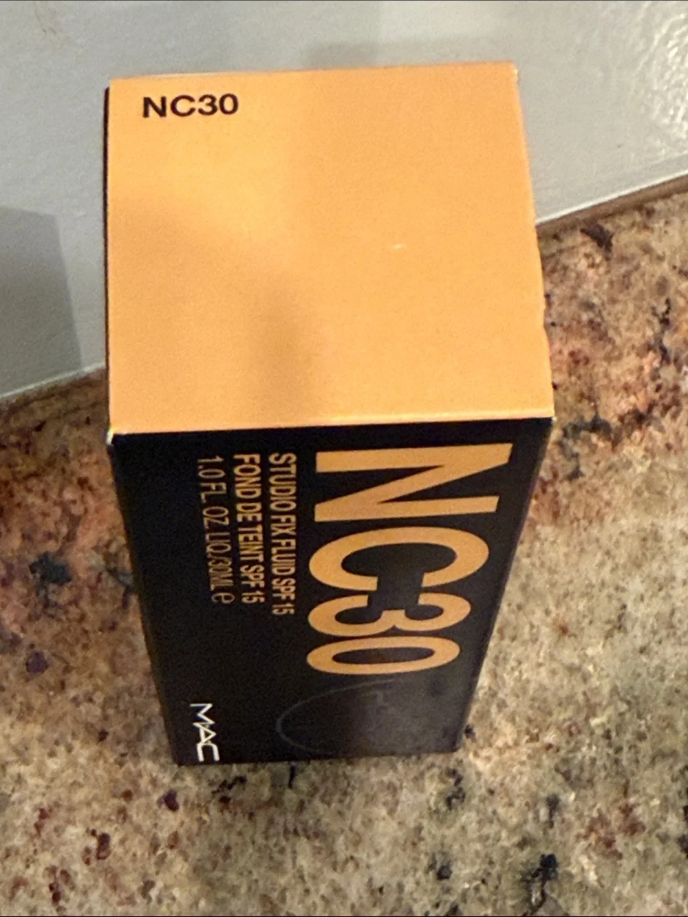 MAC Studio Fix Fluid NC30 Foundation NIB